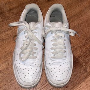 Nike women’s sneakers